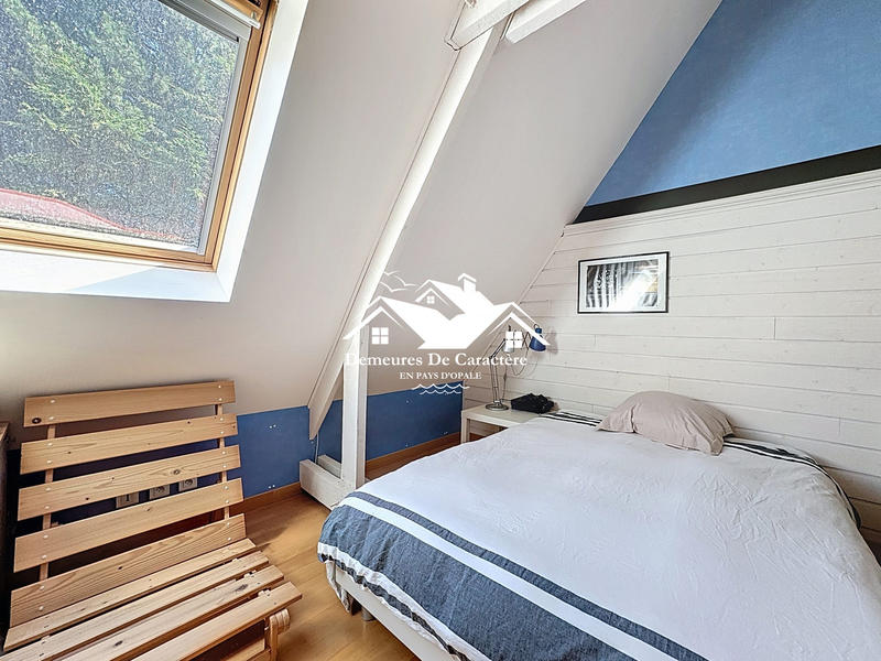 Maison - 266 m² - 8 pièces