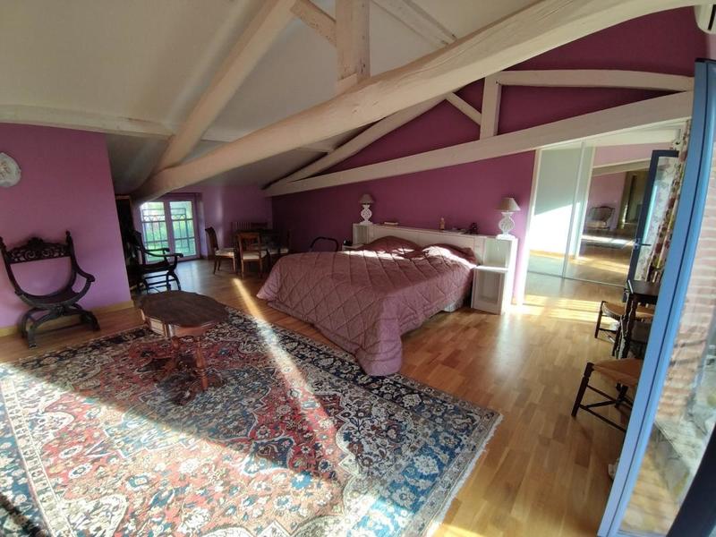 Maison de ville - 216 m² - 5 pièces