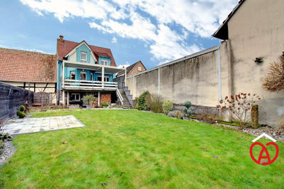 Maison - 216 m² - 7 pièces