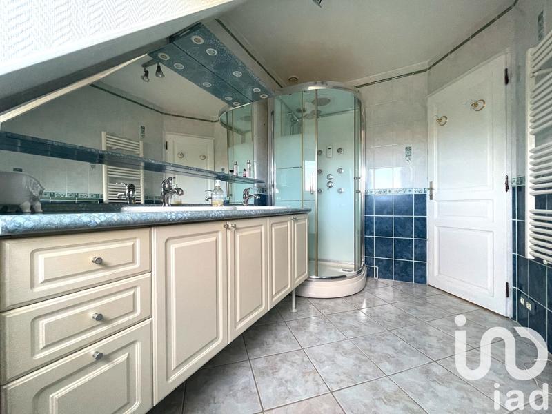 Maison - 144 m² - 5 pièces