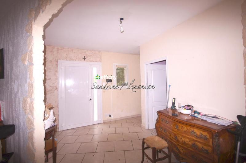 Pavillon - 210 m² - 5 pièces