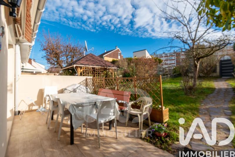 Maison - 83 m² - 4 pièces