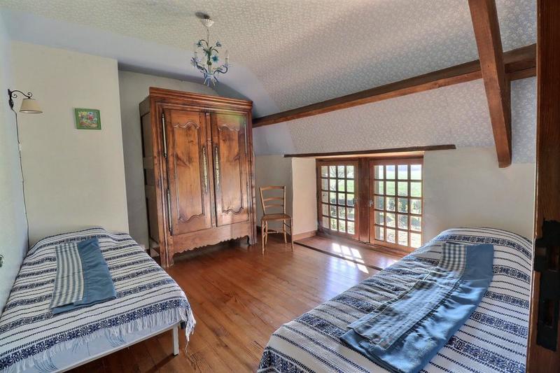 Maison - 142 m² - 8 pièces