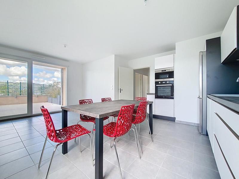 Appartement - 61 m² - 3 pièces