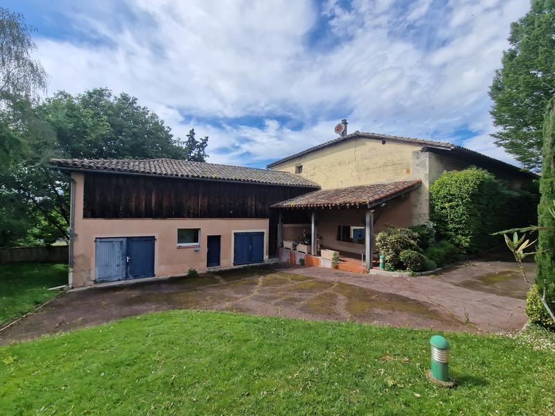 Maison - 380 m² - 9 pièces