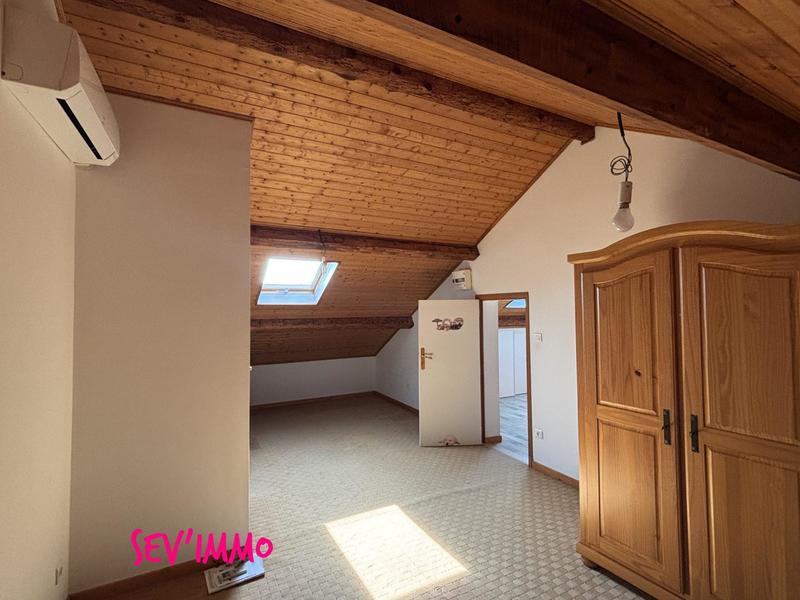 Maison - 168 m² - 7 pièces