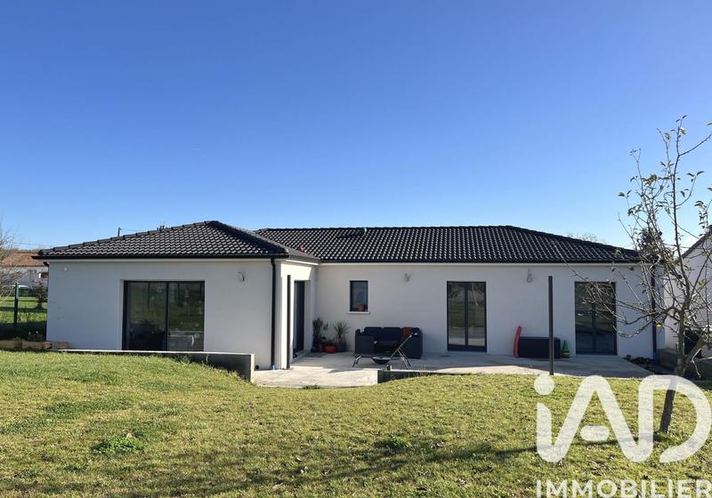 Maison - 121 m² - 5 pièces