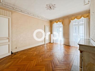 Appartement - 163 m² - 5 pièces