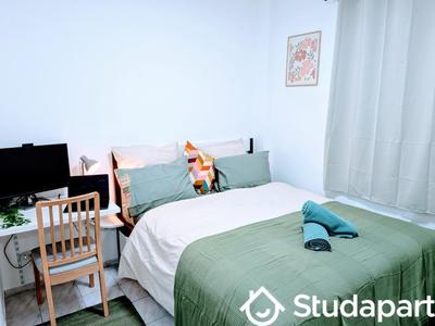 Chambre - 12 m² - 1 pièce