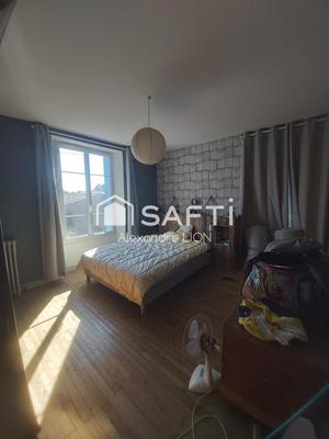 Maison - 180 m² - 4 pièces