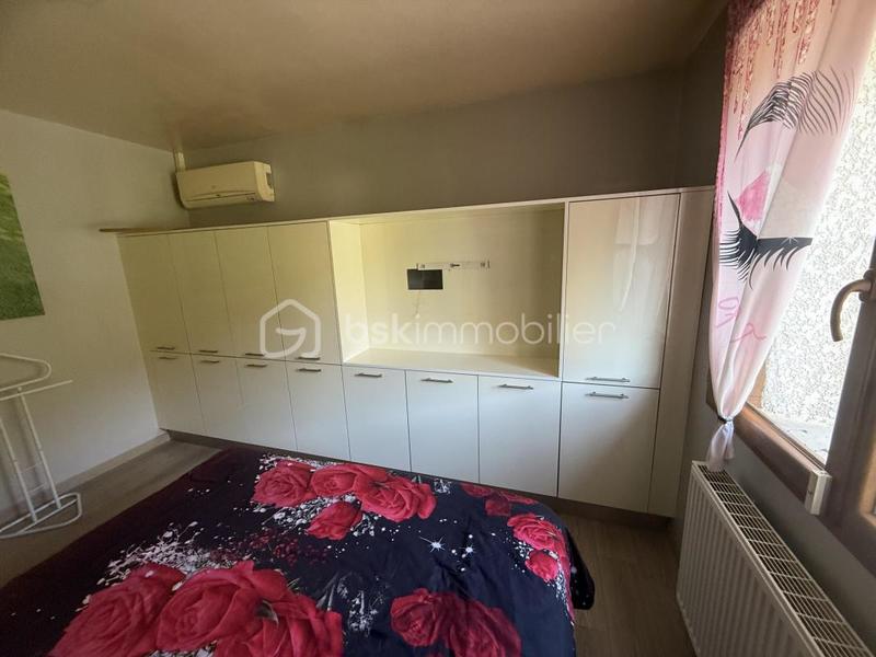 Pavillon - 90 m² - 6 pièces