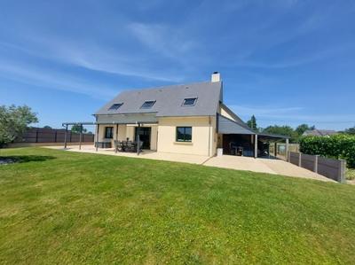 Maison - 156 m² - 6 pièces