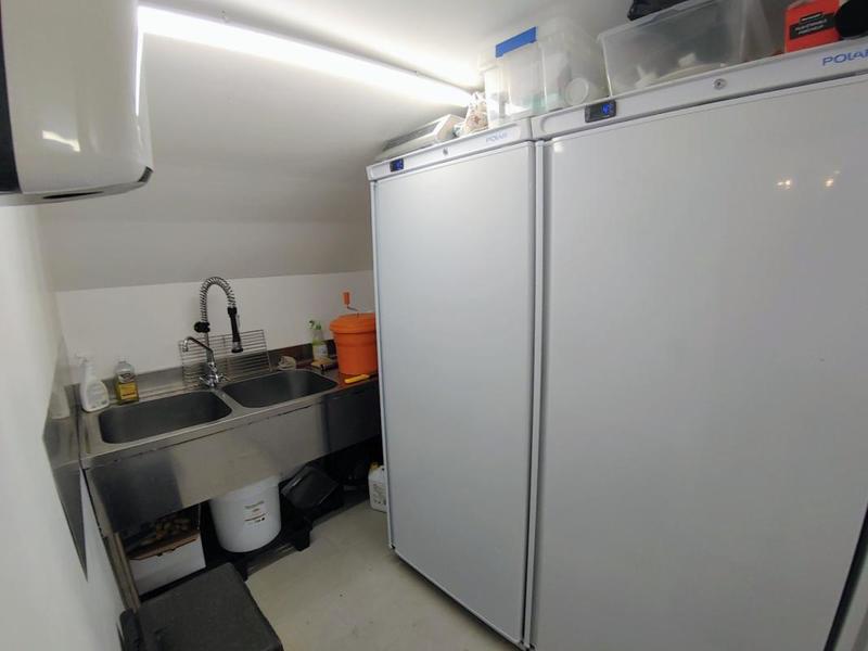 Fonds de commerce - 140 m²