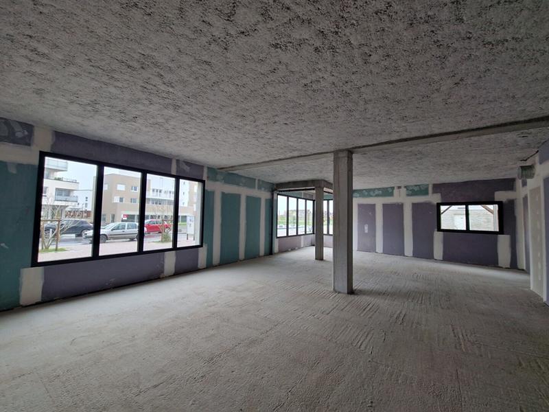 Local commercial - 136 m²