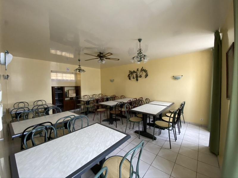 Local commercial - 452 m²