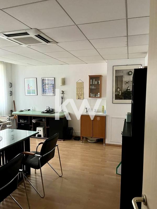 Magasins - 308 m² - 16 pièces