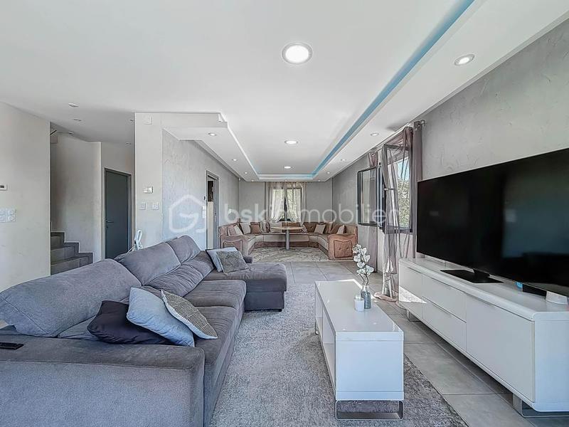 Maison - 126 m² - 5 pièces