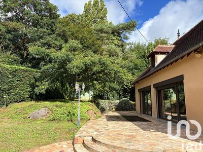 Maison - 292 m² - 7 pièces