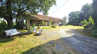 Maison - 165 m² - 7 pièces