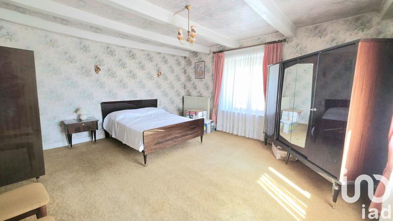 Maison - 245 m² - 9 pièces