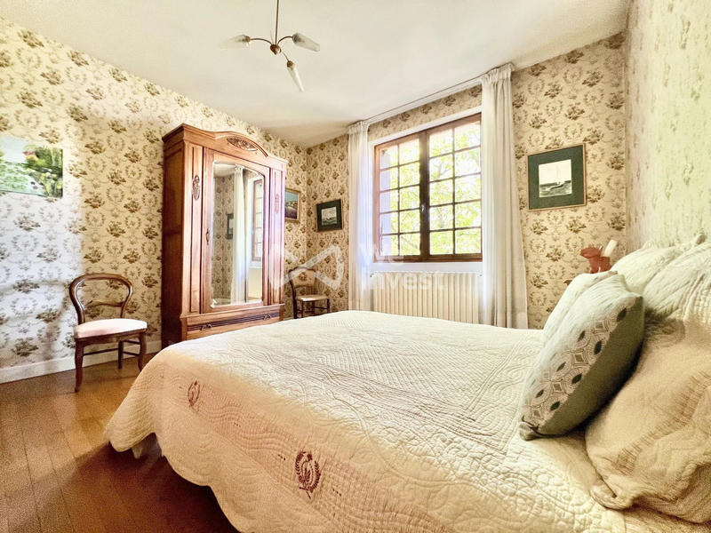 Maison - 183 m² - 7 pièces