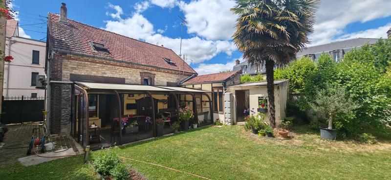 Maison - 130 m² - 6 pièces