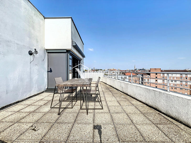 Duplex - 143 m² - 6 pièces