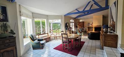 Maison en pierre - 170 m² - 7 pièces