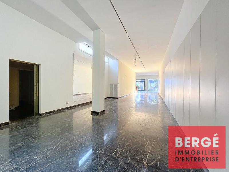 Local commercial - 560 m²