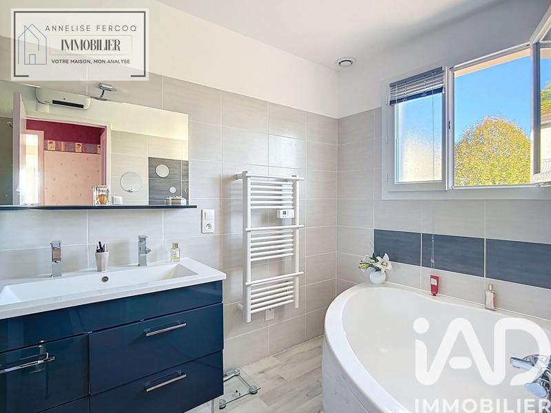 Maison - 157 m² - 6 pièces