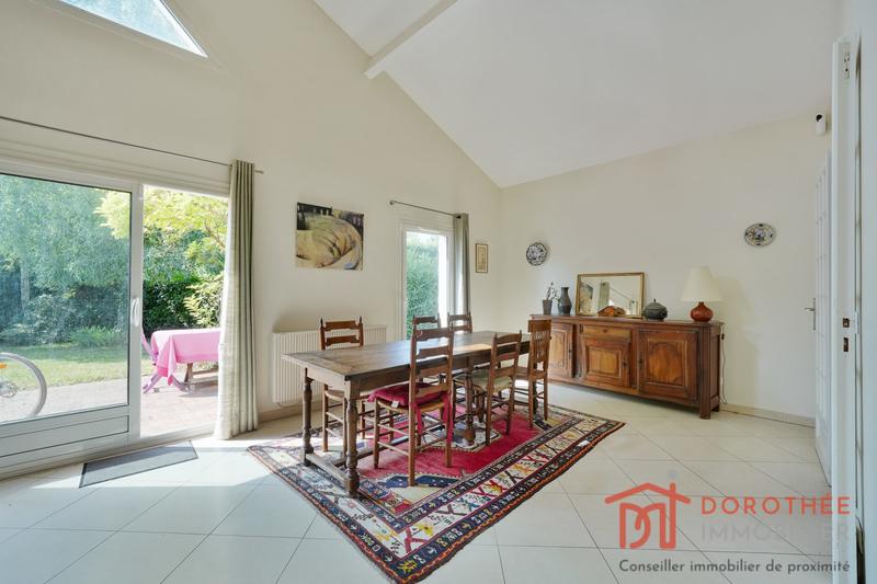 Maison - 141 m² - 8 pièces