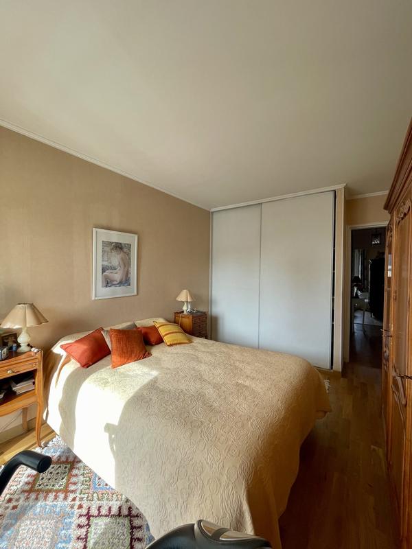 Appartement - 100 m² - 5 pièces