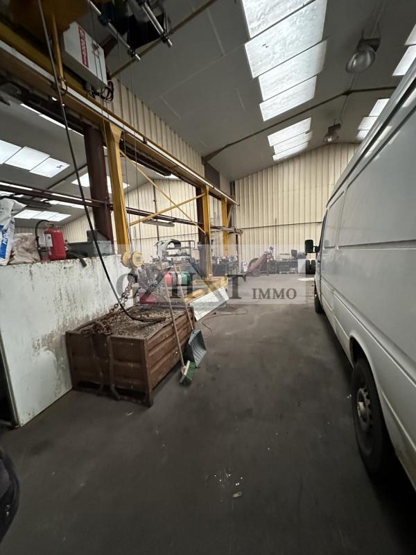 Terrain industriel - 6 737 m²