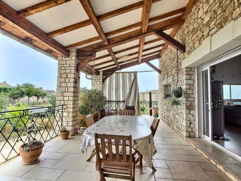 Maison - 300 m² - 7 pièces