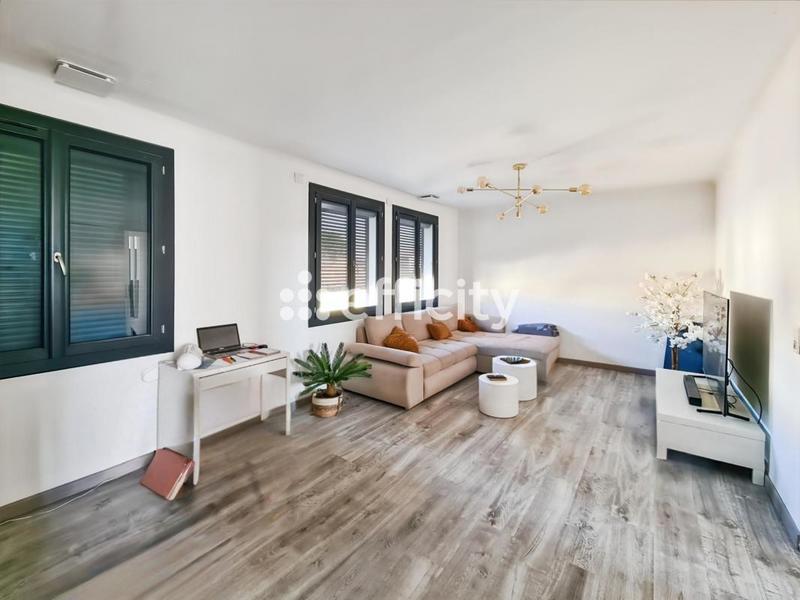 Maison - 126 m² - 5 pièces