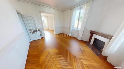 Maison de maîtres - 140 m² - 6 pièces