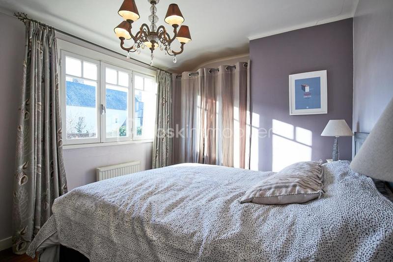 Maison en pierre - 180 m² - 11 pièces