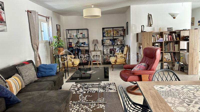 Villa - 280 m² - 9 pièces