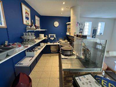 Local commercial - 204 m²