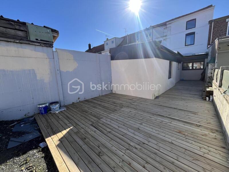 Maison traditionnelle - 160 m² - 6 pièces