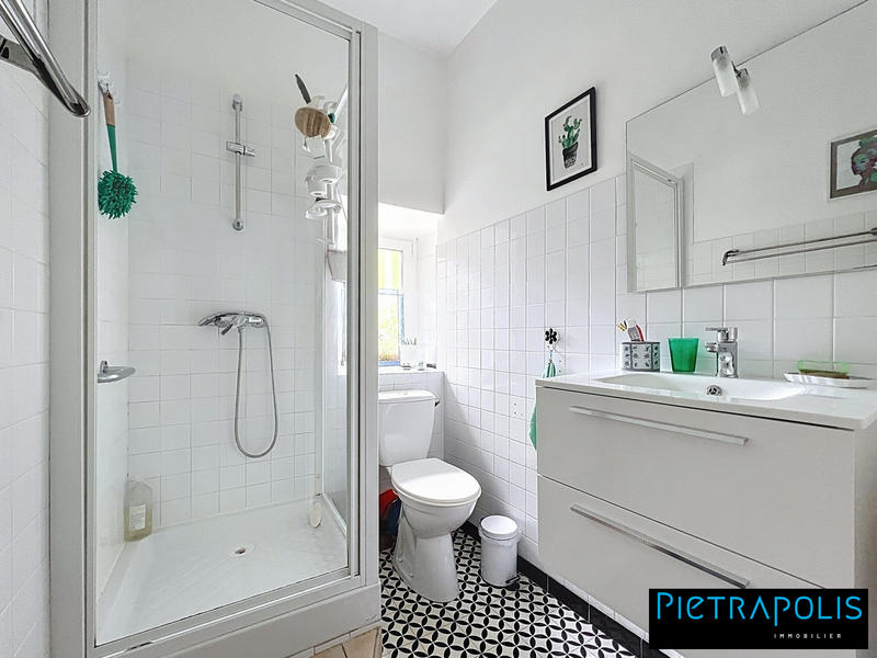 Maison - 268 m² - 10 pièces