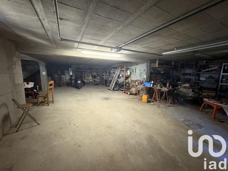 Maison - 241 m² - 7 pièces