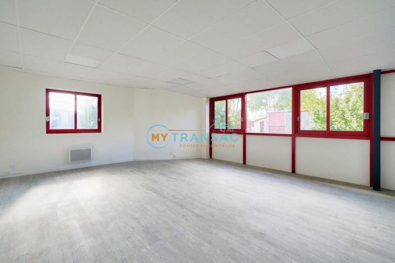 Local d'activités - 435 m²