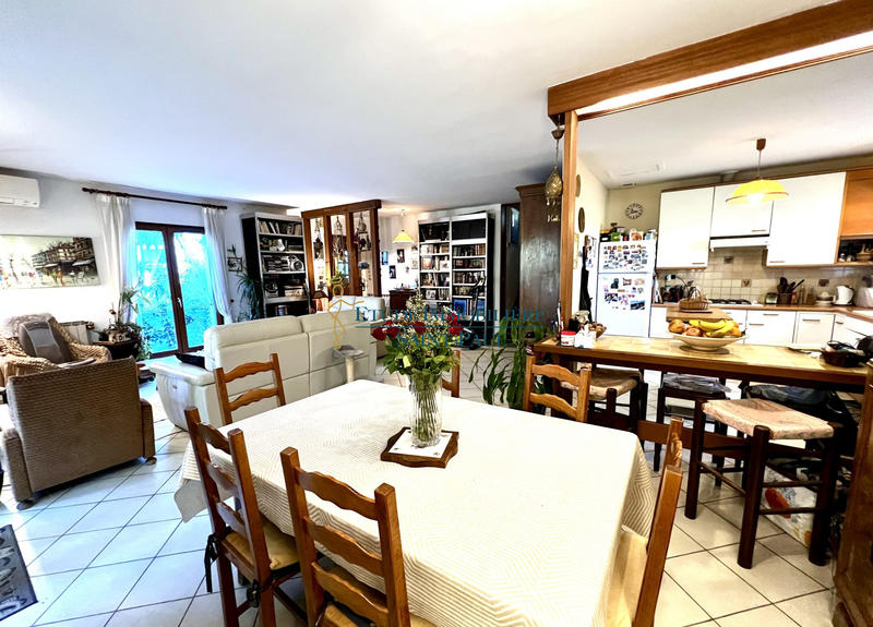 Maison - 139 m² - 6 pièces