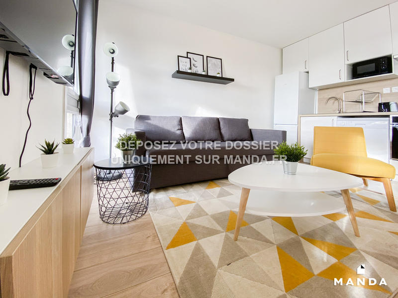 Chambre - 11 m² - 5 pièces