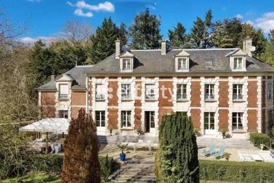 Château - 481 m² - 12 pièces