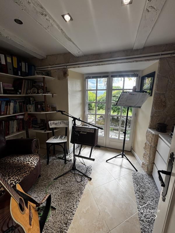 Propriété - 265 m² - 11 pièces