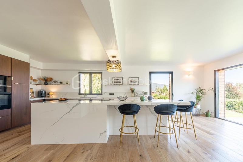 Maison d'architecte - 358 m² - 8 pièces