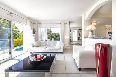 Villa - 200 m² - 5 pièces