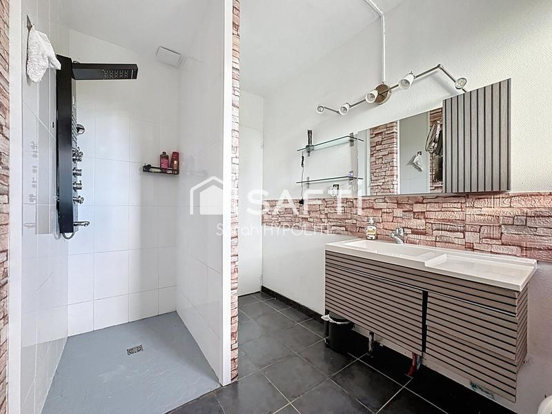 Maison - 115 m² - 5 pièces